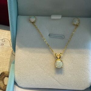 Solid sterling silver 925 white opal set